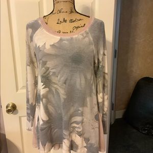 Beautiful soft pink & gray long long floral sweater!